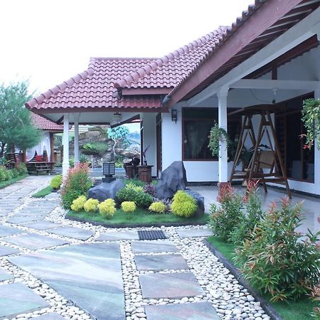 Marry Ind Gunung Kawi Guest House Malang Bumirejo Luaran gambar