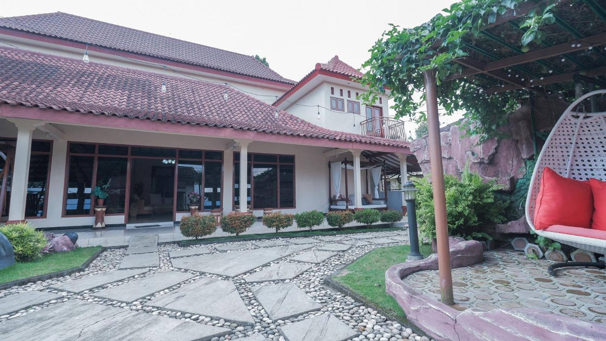 Marry Ind Gunung Kawi Guest House Malang Bumirejo Luaran gambar